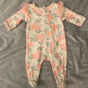 0-3 months, one piece